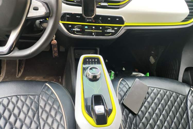 Used CHANGAN Benni E-Star 2020 Xinyue Edition Lithium-NMC Gear Lever