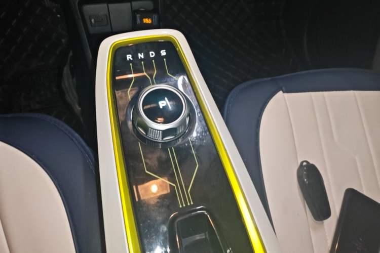 Used CHANGAN Benni E-Star 2020 Heart Edition Lithium Iron Phosphate (31.18 kWh) Gear Lever