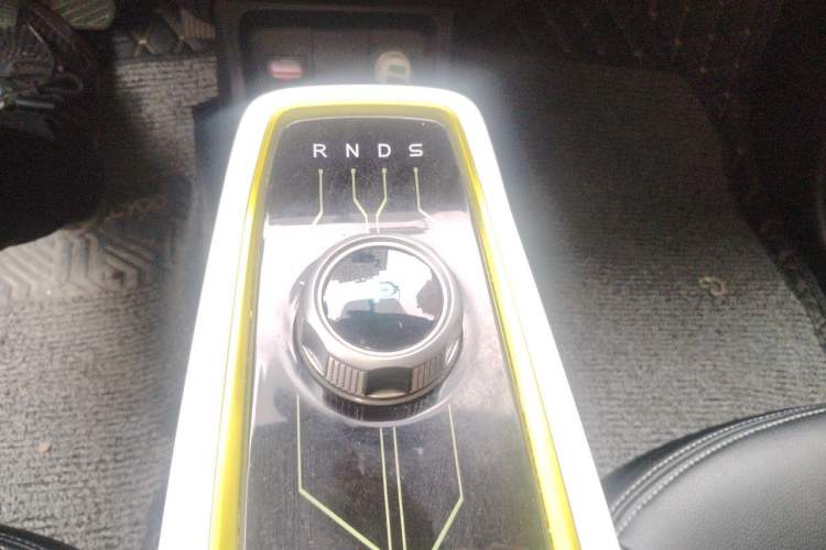 Used CHANGAN Benni E-Star 2020 Xinyue Edition Lithium-NMC Gear Lever