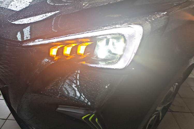 Used CHANGAN Benni E-Star 2020 Heart Edition Lithium Iron Phosphate (31.18 kWh) Left Front Headlight