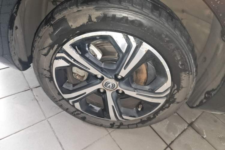 Used CHANGAN Benni E-Star 2020 Heart Edition Lithium Iron Phosphate (31.18 kWh) Left Front Wheel Hub