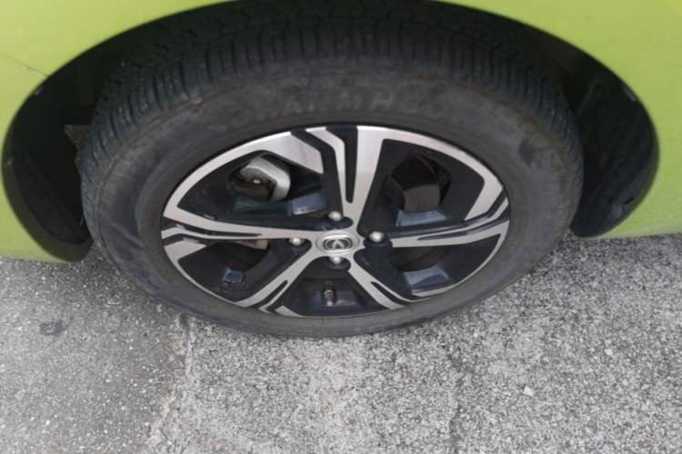 Used CHANGAN Benni E-Star 2020 Heartbeat Edition NMC Lithium Left Front Wheel Hub