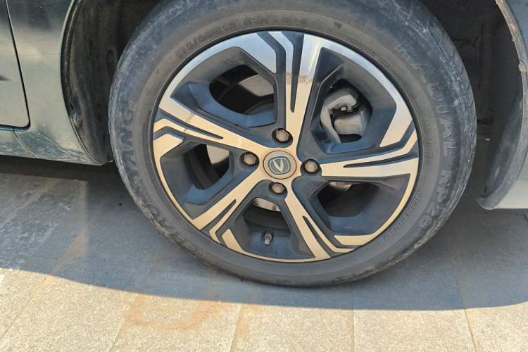 Used CHANGAN Benni E-Star 2020 Xinyue Edition Lithium-NMC Right Front Wheel Hub