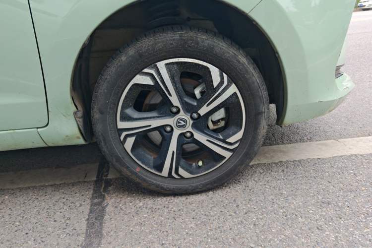 Used CHANGAN Benni E-Star 2020 Heart Edition Lithium Iron Phosphate (31.95 kWh) Right Front Wheel Hub