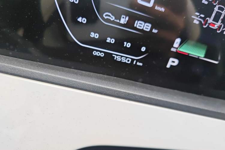 Used CHANGAN Benni E-Star 2020 Heartbeat Edition NMC Lithium Odometer Close Up