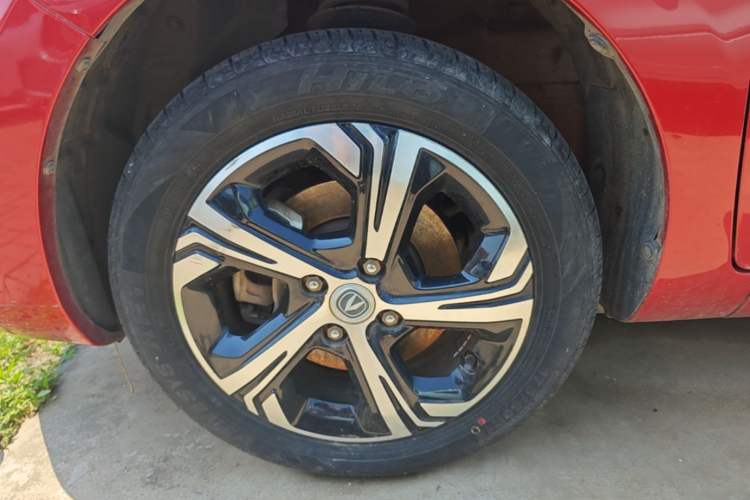 Used CHANGAN Benni E-Star 2020 Heartbeat Edition NMC Lithium Left Front Wheel Hub