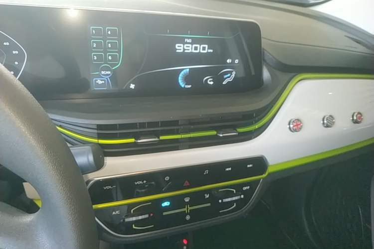 Used CHANGAN Benni E-Star 2020 Heart Edition Lithium Iron Phosphate (31.18 kWh) Audio And AC Panel