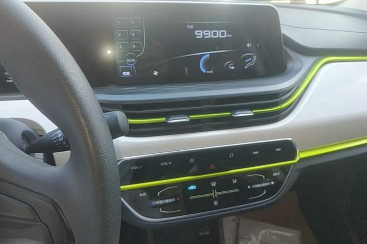 Used CHANGAN Benni E-Star 2020 Heartbeat Edition NMC Lithium Audio And AC Panel