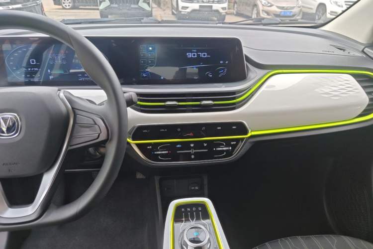 Used CHANGAN Benni E-Star 2020 Heartbeat Edition NMC Lithium Audio And AC Panel