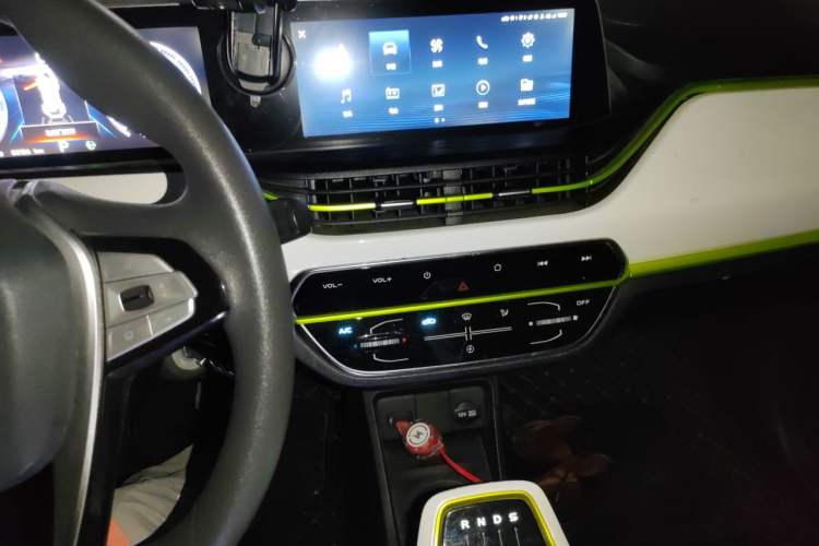 Used CHANGAN Benni E-Star 2020 Xinyue Edition Lithium-NMC Audio And AC Panel