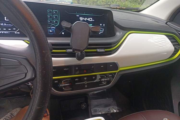 Used CHANGAN Benni E-Star 2020 Heartbeat Edition NMC Lithium Audio And AC Panel