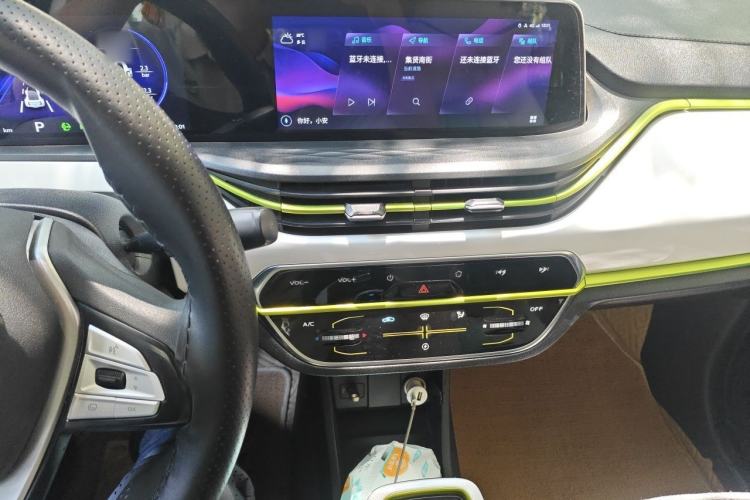 Used CHANGAN Benni E-Star 2020 Xinyue Edition Lithium Iron Phosphate (31.95 kWh) Audio And AC Panel