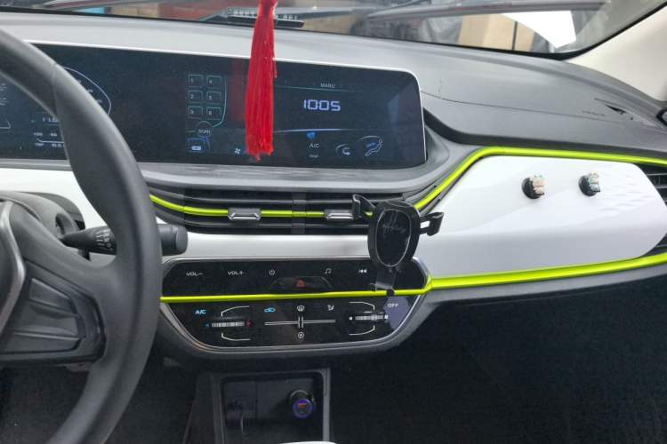 Used CHANGAN Benni E-Star 2020 Heartbeat Edition NMC Lithium Audio And AC Panel