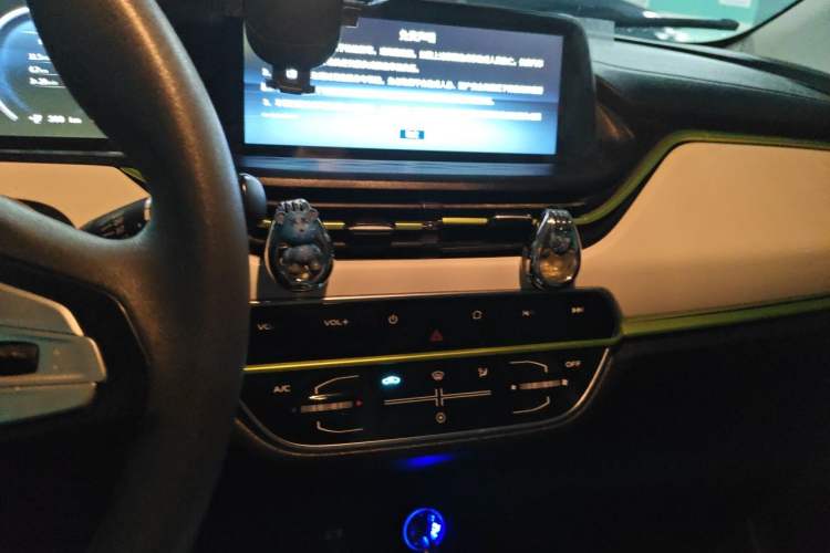 Used CHANGAN Benni E-Star 2020 Xinyue Edition Lithium-NMC Audio And AC Panel