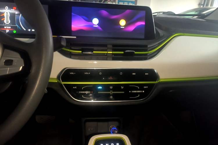 Used CHANGAN Benni E-Star 2020 Xinyue Edition Lithium-NMC Audio And AC Panel