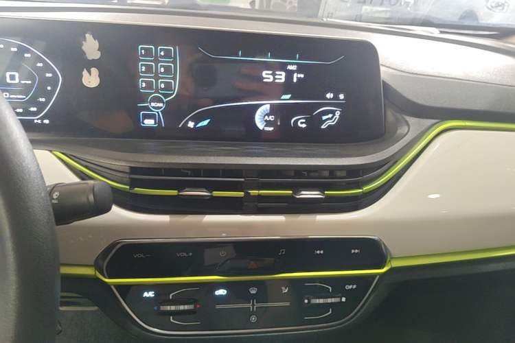 Used CHANGAN Benni E-Star 2020 Heartbeat Edition NMC Lithium Audio And AC Panel