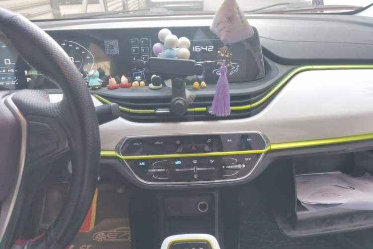 Used CHANGAN Benni E-Star 2020 Heartbeat Edition NMC Lithium Audio And AC Panel