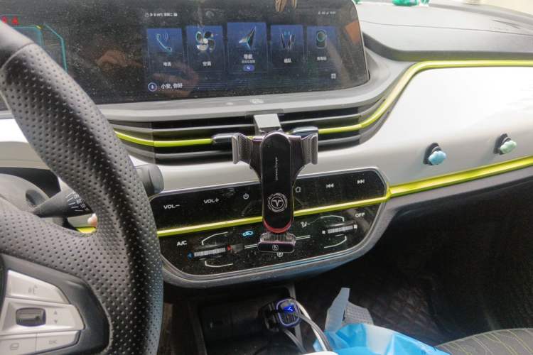 Used CHANGAN Benni E-Star 2020 Xinyue Edition Lithium-NMC Audio And AC Panel