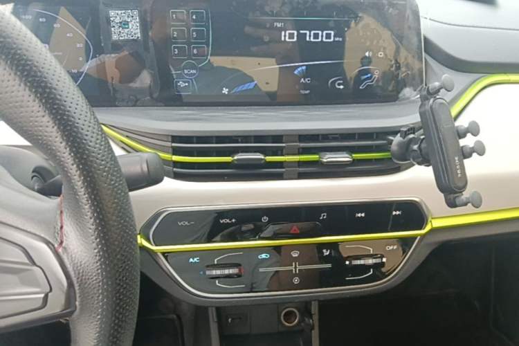 Used CHANGAN Benni E-Star 2020 Heartbeat Edition NMC Lithium Audio And AC Panel