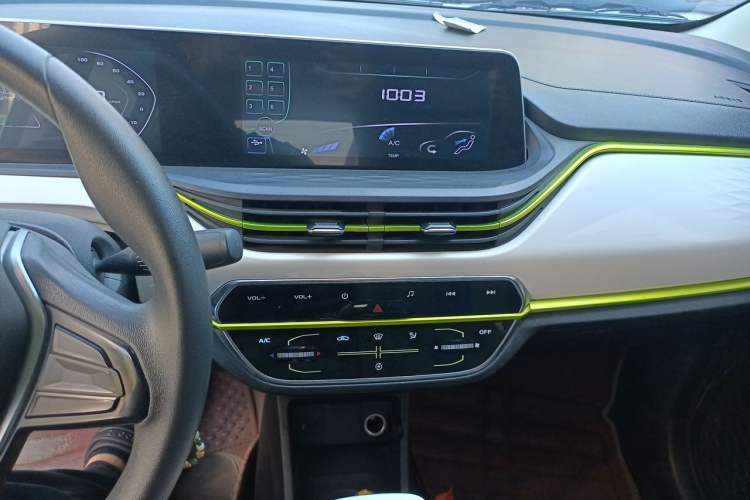 Used CHANGAN Benni E-Star 2020 Heartbeat Edition NMC Lithium Audio And AC Panel