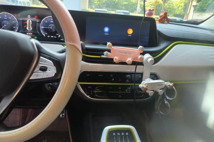 Used CHANGAN Benni E-Star 2020 Xinyue Edition Lithium-NMC Audio And AC Panel