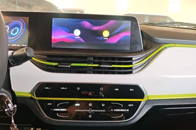 Used CHANGAN Benni E-Star 2020 Xinyue Edition Lithium Iron Phosphate (31.18 kWh) Audio And AC Panel