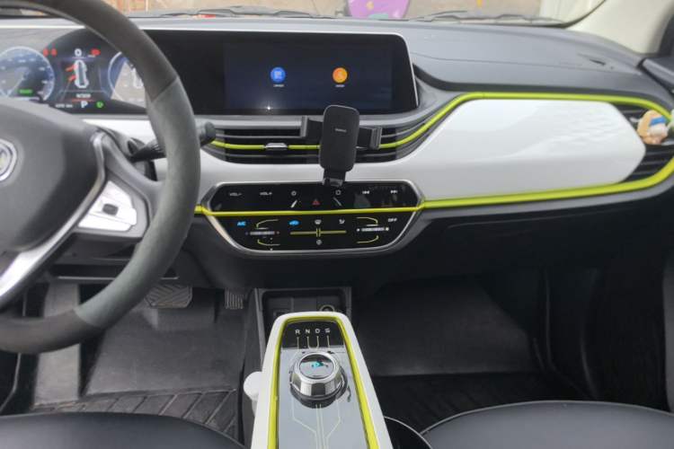 Used CHANGAN Benni E-Star 2020 Xinyue Edition Lithium Iron Phosphate (31.95 kWh) Audio And AC Panel
