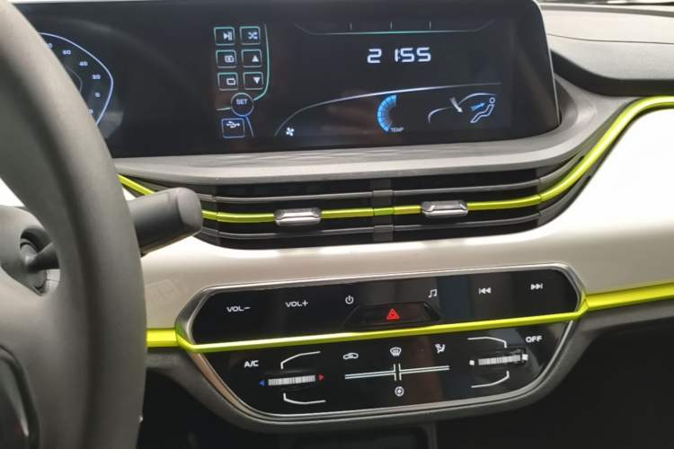 Used CHANGAN Benni E-Star 2020 Xinyue Edition Lithium-NMC Audio And AC Panel