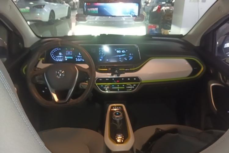 Used CHANGAN Benni E-Star 2020 Heartbeat Edition NMC Lithium Center Console