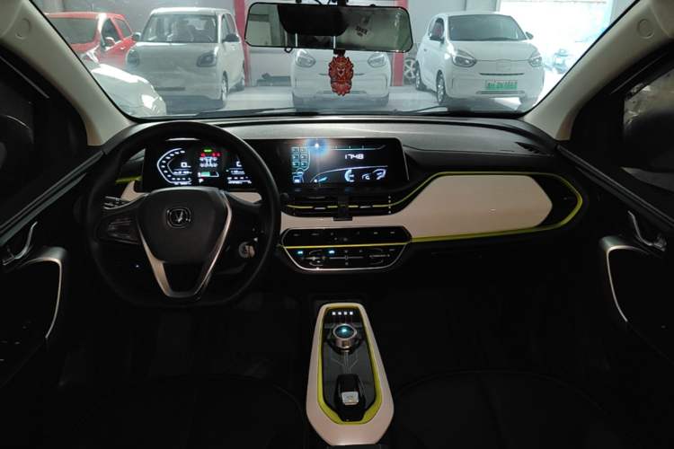 Used CHANGAN Benni E-Star 2020 Heartbeat Edition NMC Lithium Center Console
