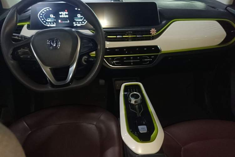 Used CHANGAN Benni E-Star 2020 Xinyue Edition Lithium-NMC Center Console