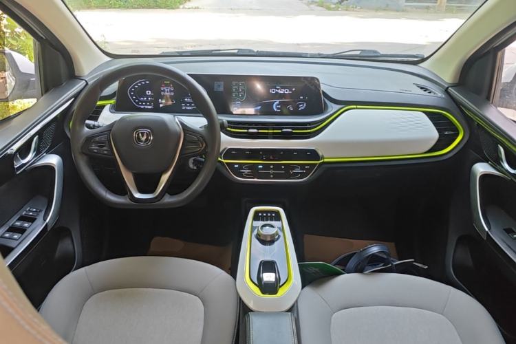Used CHANGAN Benni E-Star 2020 Heart Edition Lithium Iron Phosphate (31.18 kWh) Center Console