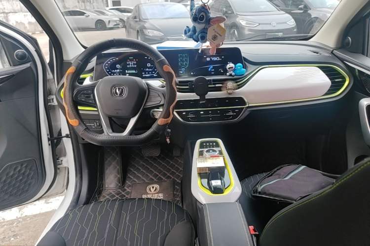Used CHANGAN Benni E-Star 2020 Heartbeat Edition NMC Lithium Center Console