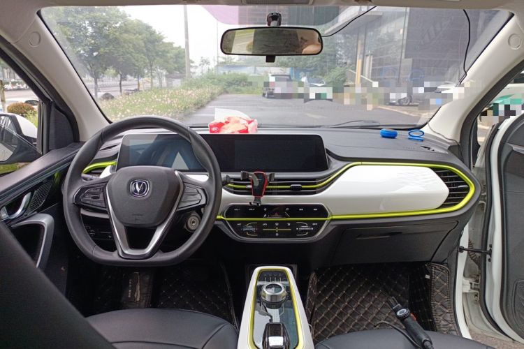 Used CHANGAN Benni E-Star 2020 Heart Edition Lithium Iron Phosphate (31.18 kWh) Center Console