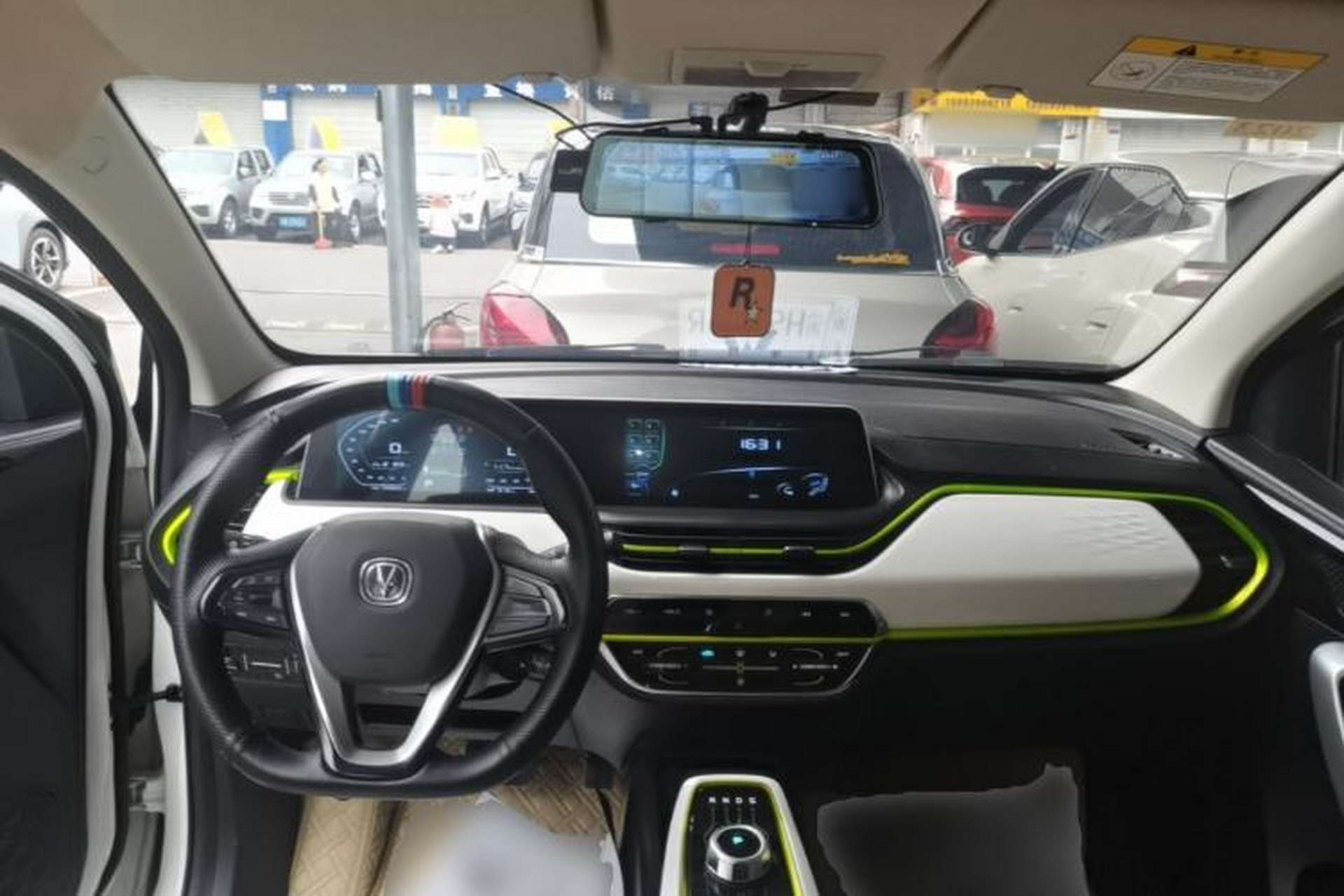 Used CHANGAN Benni E-Star 2020 Heartbeat Edition NMC Lithium Center Console