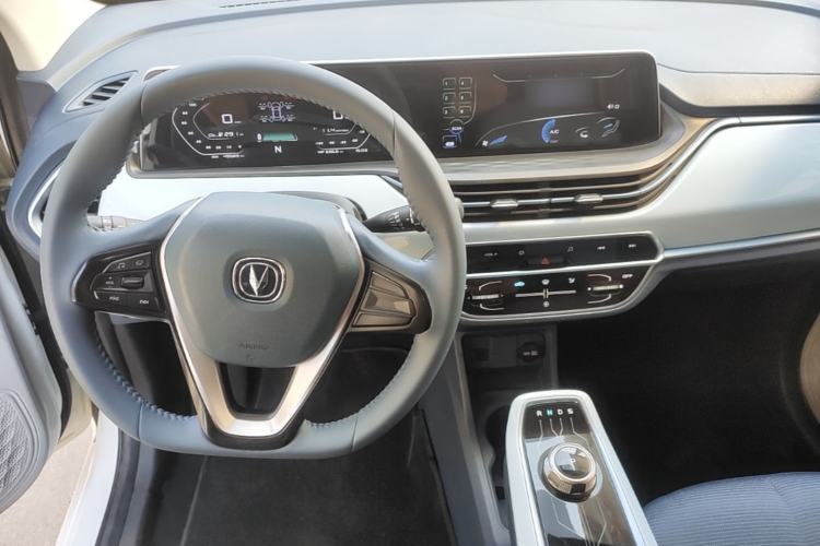Used CHANGAN Benni E-Star 2020 Heartbeat Edition NMC Lithium Center Console