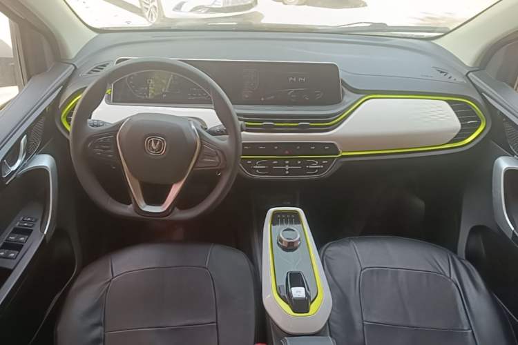 Used CHANGAN Benni E-Star 2020 Heartbeat Edition NMC Lithium Center Console