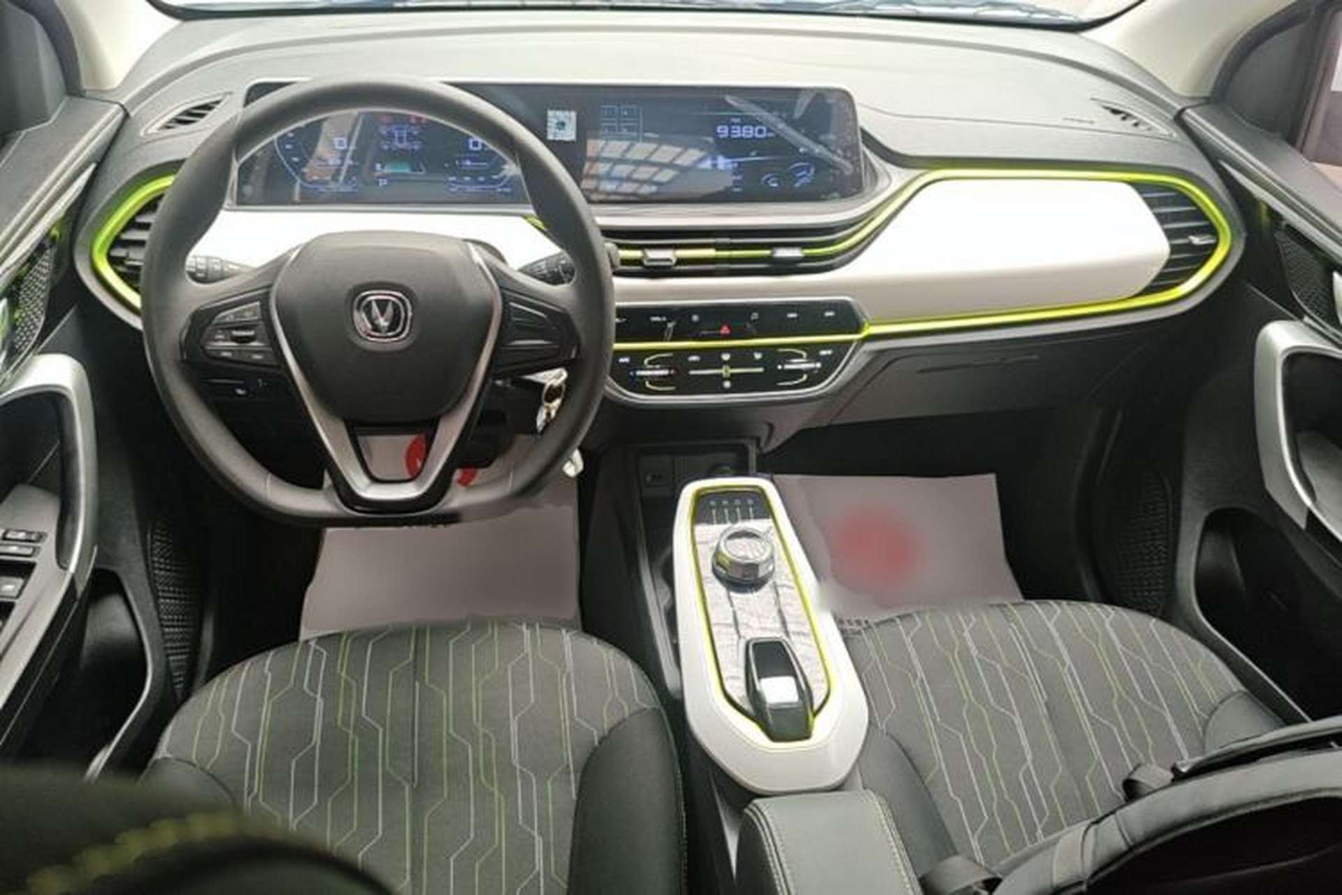 Used CHANGAN Benni E-Star 2020 Heartbeat Edition NMC Lithium Center Console