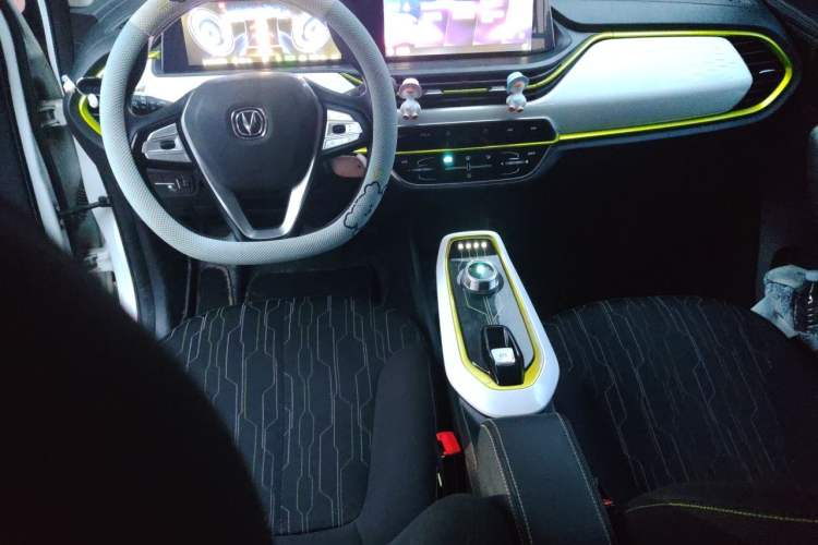 Used CHANGAN Benni E-Star 2020 Xinyue Edition Lithium-NMC Center Console