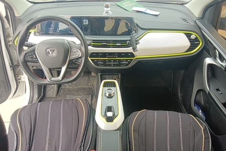 Used CHANGAN Benni E-Star 2020 Heartbeat Edition NMC Lithium Center Console