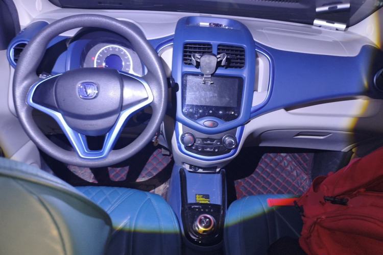 Used CHANGAN Benni E-Star 2020 Heart Edition Lithium Iron Phosphate (31.18 kWh) Center Console