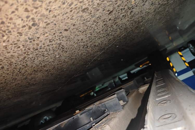 Used CHANGAN Benni E-Star 2020 Heartbeat Edition NMC Lithium Chassis Front Right
