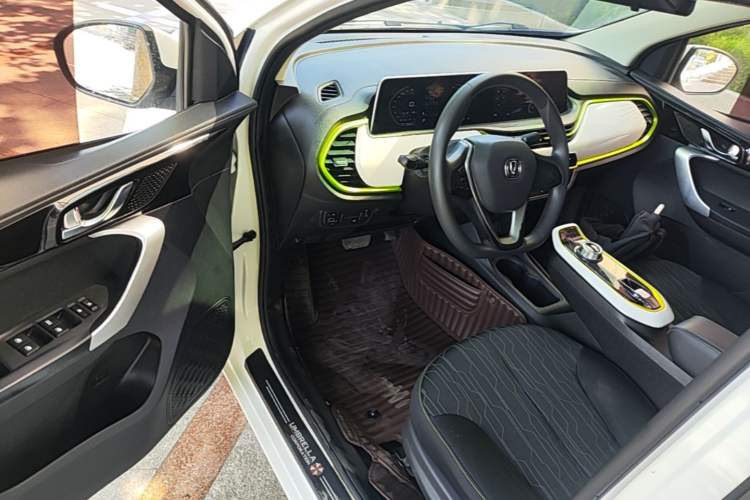 Used CHANGAN Benni E-Star 2020 Heartbeat Edition NMC Lithium Driver Seat