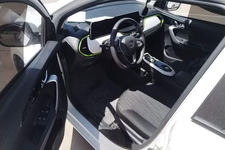Used CHANGAN Benni E-Star 2020 Xinyue Edition Lithium-NMC Driver Seat