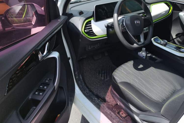 Used CHANGAN Benni E-Star 2020 Heartbeat Edition NMC Lithium Driver Seat