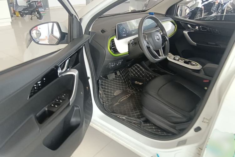 Used CHANGAN Benni E-Star 2020 Heart Edition Lithium Iron Phosphate (31.18 kWh) Driver Seat