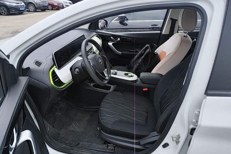 Used CHANGAN Benni E-Star 2020 Heartbeat Edition NMC Lithium Driver Seat