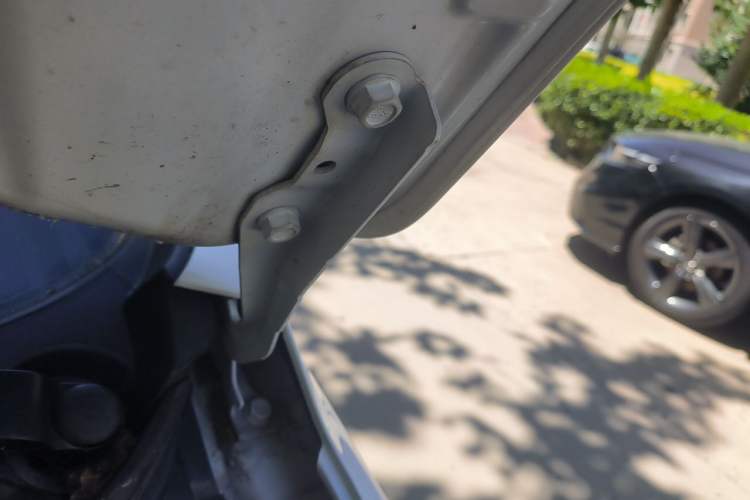 Used CHANGAN Benni E-Star 2020 Heartbeat Edition NMC Lithium Engine Bay Left