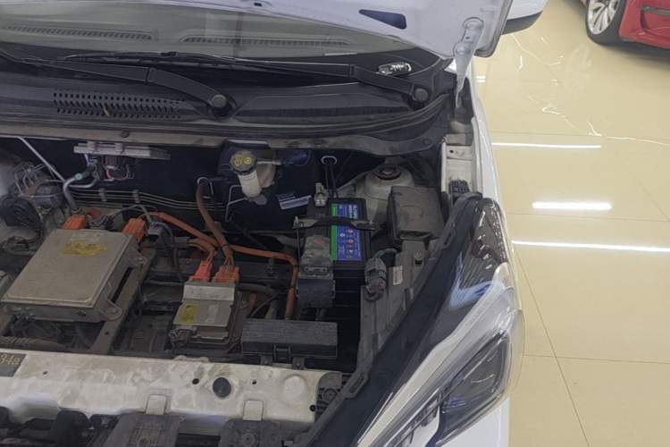 Used CHANGAN Benni E-Star 2020 Xinyue Edition Lithium-NMC Engine Bay Left