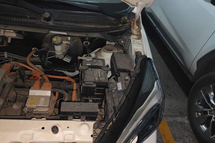 Used CHANGAN Benni E-Star 2020 Heartbeat Edition NMC Lithium Engine Bay Left